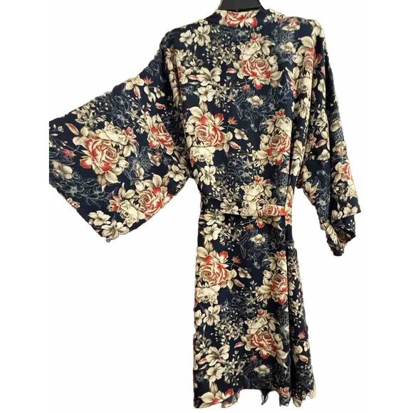 Pinkblush Floral Kimono Sleeve Top - Navy and Cream - Picture 6 of 7